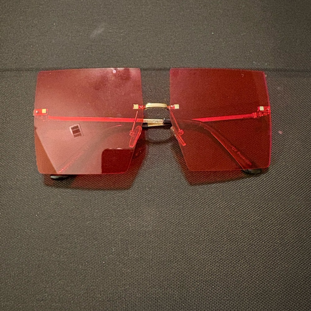 Stylish Red Square Sunglasses